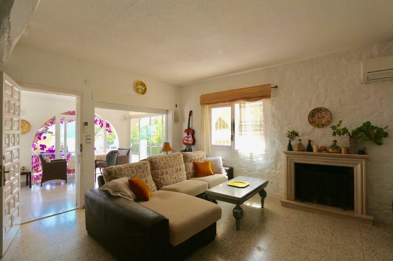 Villa Calalga Сasa Frente A La Playa Con Piscina Privada Calpe Exterior foto