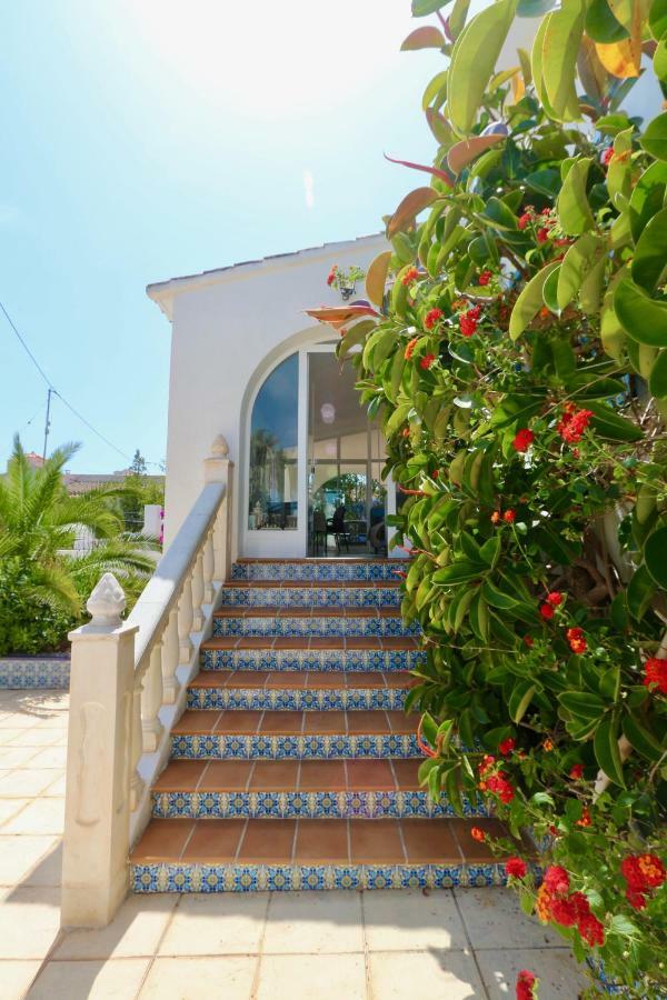 Villa Calalga Сasa Frente A La Playa Con Piscina Privada Calpe Exterior foto