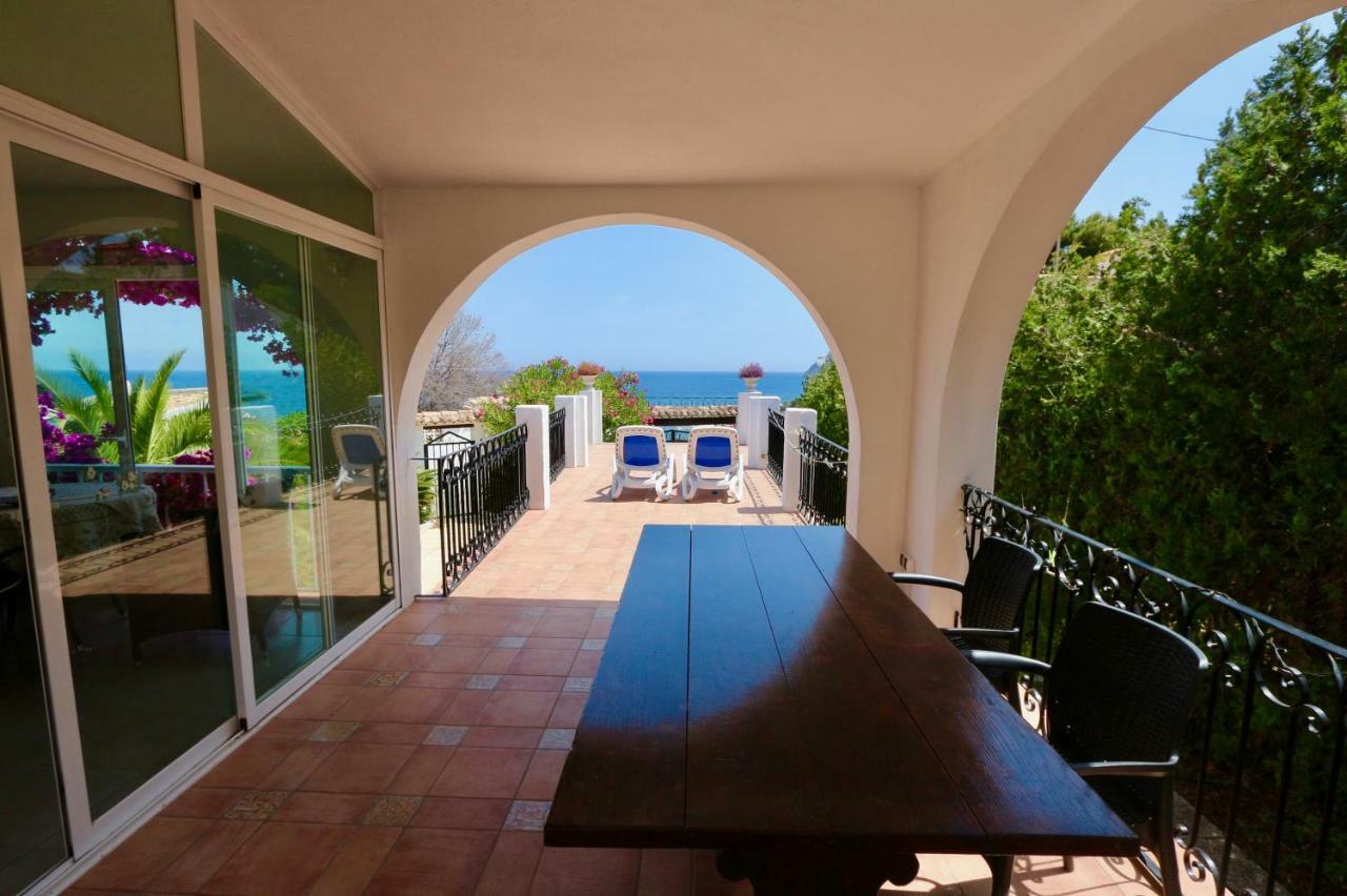 Villa Calalga Сasa Frente A La Playa Con Piscina Privada Calpe Exterior foto
